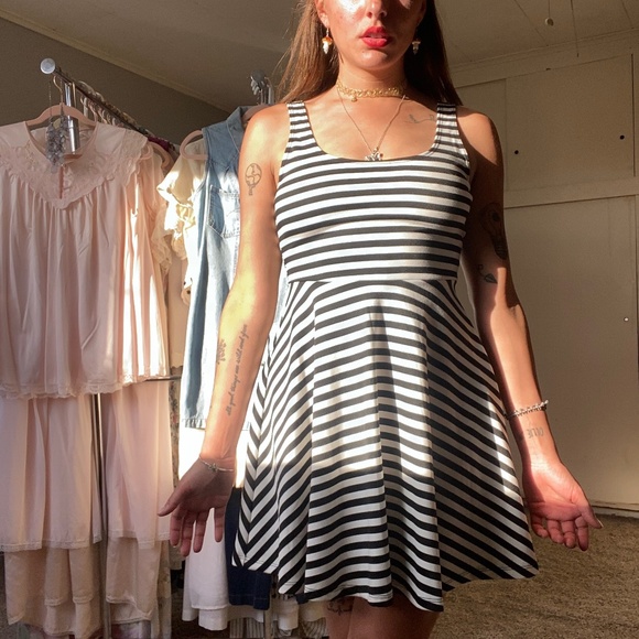 babydoll dress - Picture 1 of 4